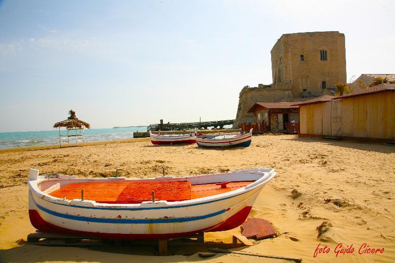 Mare Nostrum Petit Hotel Pozzallo Exterior foto