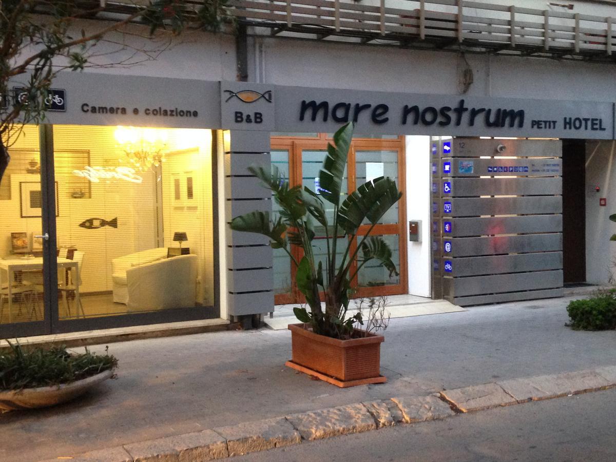 Mare Nostrum Petit Hotel Pozzallo Exterior foto